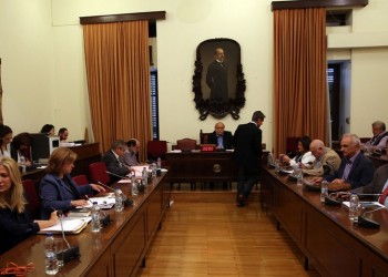 Αναβλήθηκε η αυριανή συνεδρίαση για το ΕΣΡ