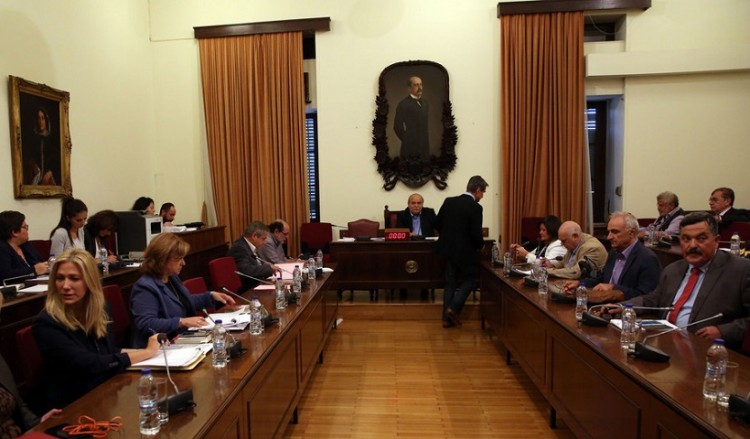 Αναβλήθηκε η αυριανή συνεδρίαση για το ΕΣΡ