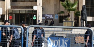 Αναζωπύρωση των συγκρούσεων με το PKK στην ΝΑ Τουρκία
