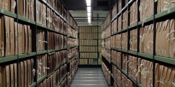 Ανοίγουν οι φάκελοι πολιτικών φρονημάτων