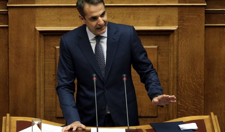 Live η συζήτηση στη Βουλή για τις οικονομικές επιπτώσεις του κορονοϊού