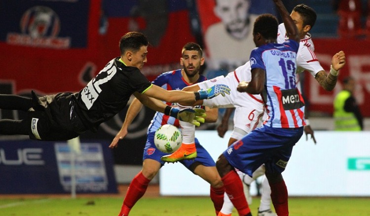 Super League: Πανιώνιος-Ολυμπιακός 0-2