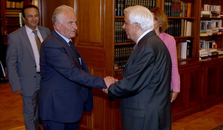 Τι ζήτησαν ΔΙΣΥΠΕ-ΠΟΕ από τον Παυλόπουλο – Στο Προεδρικό οι εκπρόσωποι των Ποντίων