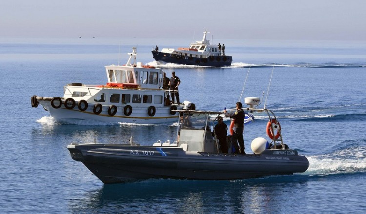 Σκάφος με 100 μετανάστες εντοπίστηκε στη Μεθώνη