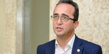 Πυροβόλησαν τον αντιπρόεδρο του Ρεπουμπλικανικού Κόμματος της Τουρκίας