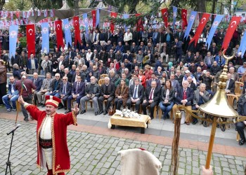 Οι Τούρκοι γιόρτασαν τη «σωτηρία της Τραπεζούντας από τους χριστιανούς» το 1461! (φωτο, βίντεο)