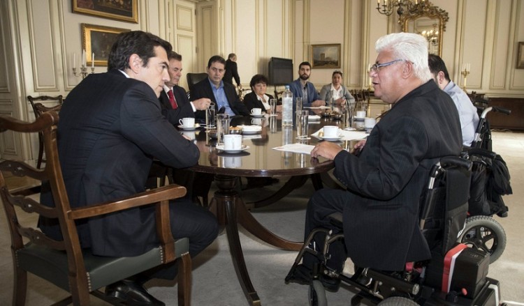 Οι υποσχέσεις Τσίπρα στον Πανελλήνιο Σύλλογο Παραπληγικών