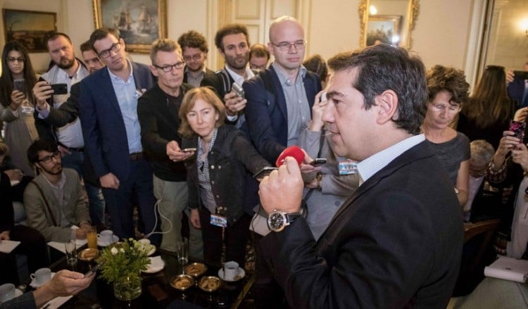 Τσίπρας: Προτιμώ να κερδίζω τις εκλογές, παρά τις δημοσκοπήσεις