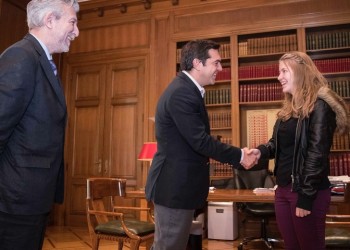 Λάμψη από χρυσό έφερε η Τσολακίδου σε Προεδρικό και Μαξίμου