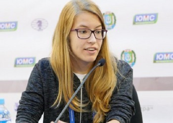 Θεσσαλονίκη: Αντιμέτωπη με 20 σκακιστές η Σταυρούλα Τσολακίδου!