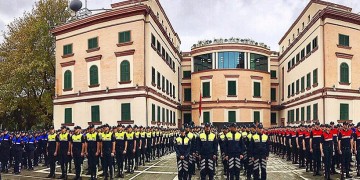 Δώρο Ερντογάν οι στολές της αλβανικής αστυνομίας (φωτο)