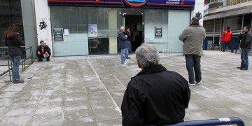 Μέχρι τη Δευτέρα οι αιτήσεις για το ειδικό εποχικό βοήθημα εργαζομένων του ΟΑΕΔ