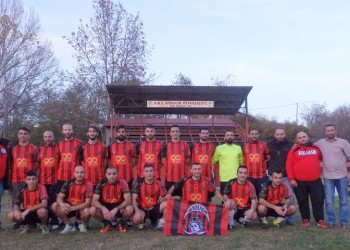 Ομάδα του Κιλκίς με επετειακές φανέλες του Απόλλωνα Καλαμαριάς!