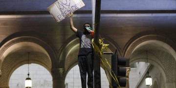 Πώς να καταπολεμήσετε το μετεκλογικό σοκ της νίκης Τραμπ