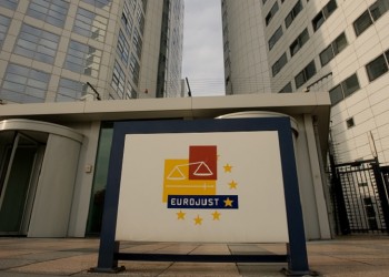 Επιχείρηση-σκούπα σε Ευρώπη και ΗΠΑ για ξέπλυμα χρήματος