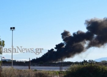 Πήρε φωτιά F-16, κατά την τροχοδρόμηση στη Σούδα