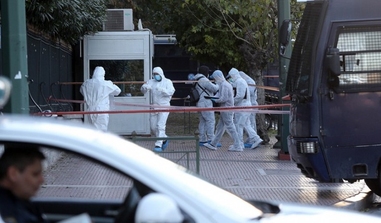 Αμυντικού τύπου η χειροβομβίδα στη γαλλική πρεσβεία