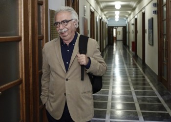Ξήλωμα της διάταξης Φίλη για τα ιδιωτικά σχολεία ζητούν οι δανειστές