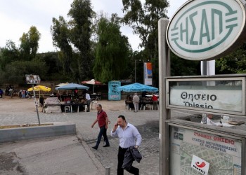 Δέντρο έπεσε σε βαγόνι του ΗΣΑΠ 2