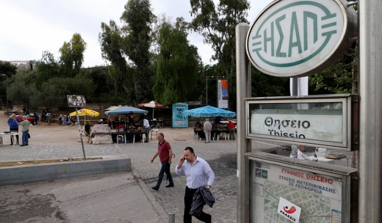 Δέντρο έπεσε σε βαγόνι του ΗΣΑΠ 2