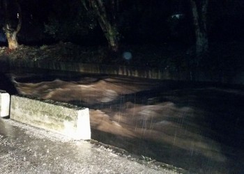 Σε κατάσταση έκτακτης ανάγκης ζητούν να κηρυχθεί η Λέσβος (βίντεο)