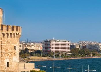 Υπέρ της κατασκευής μαρίνας με πλωτή πισίνα και ενυδρείο από Ιβάν Σαββίδη ο Μπουτάρης