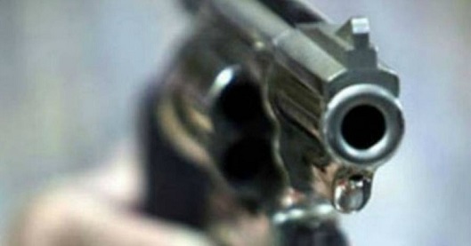 Απίστευτο! Με όπλο απείλησε πολίτης υπάλληλο καταστήματος κινητής τηλεφωνίας!