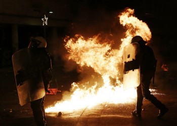 Σοβαρά επεισόδια αμαύρωσαν τις εκδηλώσεις για την επέτειο του Πολυτεχνείου