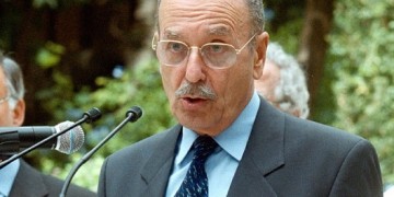 Πέθανε ο Κωστής Στεφανόπουλος