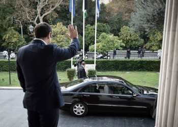 Θρίλερ με τον ανασχηματισμό της κυβέρνησης