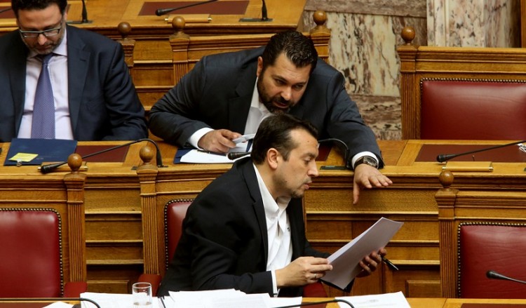 Έγκριση των τροπολογιών για τις τηλεοπτικές άδειες
