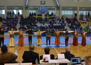 Με ποντιακούς χορούς η έναρξη του Ευρωπαϊκού Πρωταθλήματος Shotokan Καράτε (φωτο)