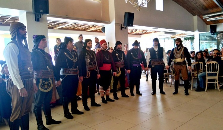 Ο 2ος ετήσιος χορός της Ένωσης Ποντίων Σαλαμίνας (βίντεο)