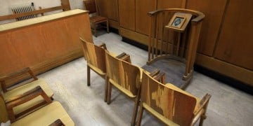 Δίκη Τοπαλούδη: «Είναι αθώος» λένε η γιαγιά και ο πατέρας του Ροδίτη κατηγορούμενου