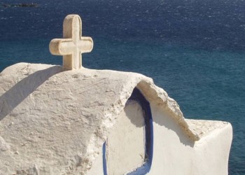Ψηφίζεται η αναστολή του ΦΠΑ στα νησιά