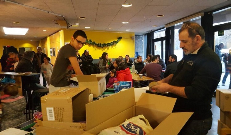 Πόντιοι της Γερμανίας στέλνουν είδη πρώτης ανάγκης στην Ελλάδα (φωτο)