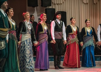 Μοναδικές στιγμές στον ετήσιο χορό της Ευξείνου Λέσχης Χαρίεσσας (φωτο, βίντεο)