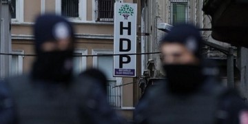 Τα αντίποινα του Ερντογάν κατά των Κούρδων μετά την επίθεση στην Πόλη