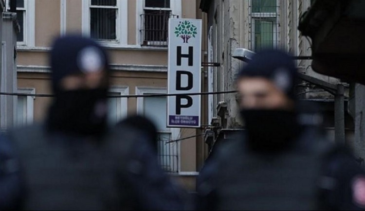 Τα αντίποινα του Ερντογάν κατά των Κούρδων μετά την επίθεση στην Πόλη