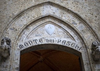Ιταλία: Αγώνας δρόμου για τη διάσωση της τρίτης μεγαλύτερης τράπεζας