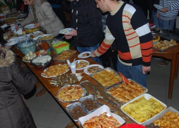 Χριστουγεννιάτικο γλέντι και παιδικά χαμόγελα στον «Εύξεινο Πόντο» Κομοτηνής