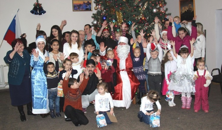 РНКА греков Республики Крым "Таврида" провела предновогодний праздник для детей (фото)