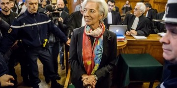 Ένοχη για την υπόθεση Ταπί η Κριστίν Λαγκάρντ