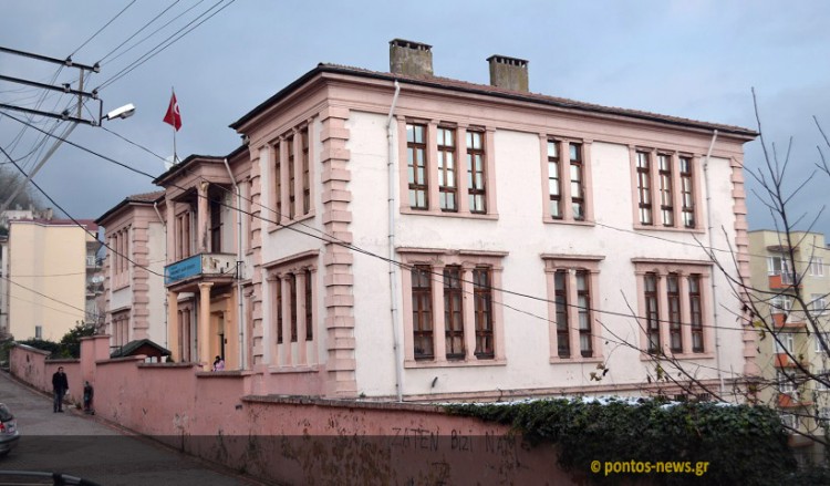 Μπήκαμε στο ιστορικό παρθεναγωγείο της Κερασούντας (φωτο)