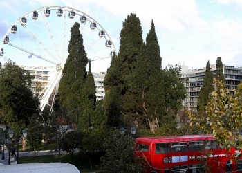 Παρατράγουδα με την αποσυναρμολόγηση της ρόδας στο Σύνταγμα