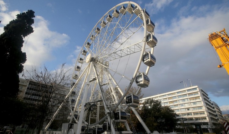 Η συγγνώμη του Δήμου Αθηναίων για τη ρόδα στην πλατεία Συντάγματος