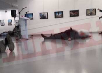 Έκτακτο: Πυροβόλησαν τον Ρώσο πρέσβη στην Άγκυρα