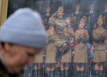Θρήνος και πένθος στη Ρωσία για τη συντριβή του Τουπόλεφ (φωτο)