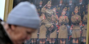 Θρήνος και πένθος στη Ρωσία για τη συντριβή του Τουπόλεφ (φωτο)