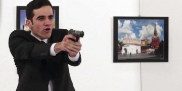 Ελεύθεροι οι συγγενείς του Τούρκου που εκτέλεσε τον Ρώσο πρέσβη